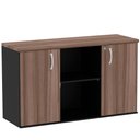 Ver imagem 1 de Armário Baixo Credenza PE25 Pandin 121,50 cm (largura) em MDP Cor Walnut e Pr Duas portas