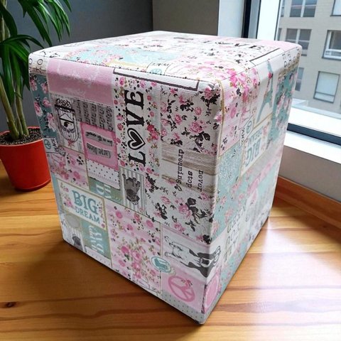 Puff Banqueta Quadrado Cubo Decorativo Courino e Suede Frases Rosa Courino