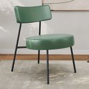 Ver imagem 1 de Poltrona Decorativa Sala de Estar Kobe Estofada com Encosto Couríssimo Verde - Desk Design