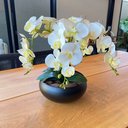 Ver imagem 2 de Arranjo Grande Centro de Mesa 4 Orquídeas Branca 3d Vaso Preto