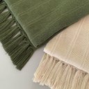 Ver imagem 3 de Kit Com 2 Mantas Decorativas Verde Oliva E Cru Para Sofá Poltronas e Camas Xale 1,20X1,80M