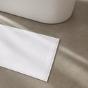 Ver imagem 1 de Toalha Piso Banheiro 50x80 Lotus Branco Altenburg Haus