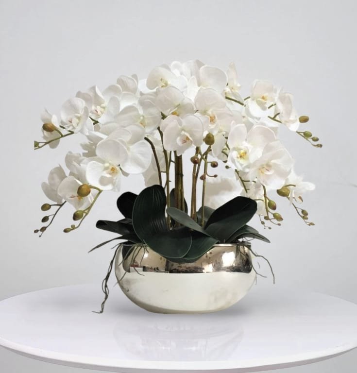 Arranjo de Flores 8 Orquideas Artificiais Brancas com o Vaso