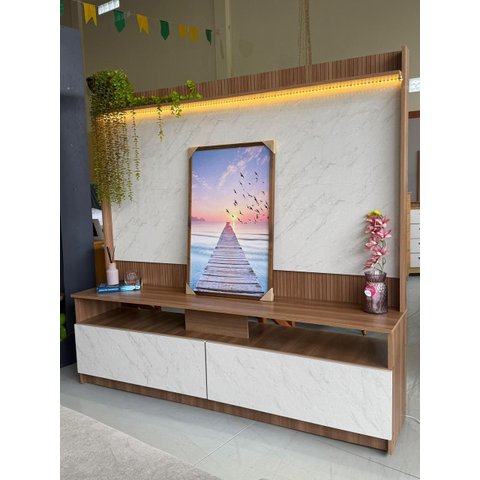 Estante Rack Home Painel TV de até 50 55 65 Polegadas Mármore/Ripado