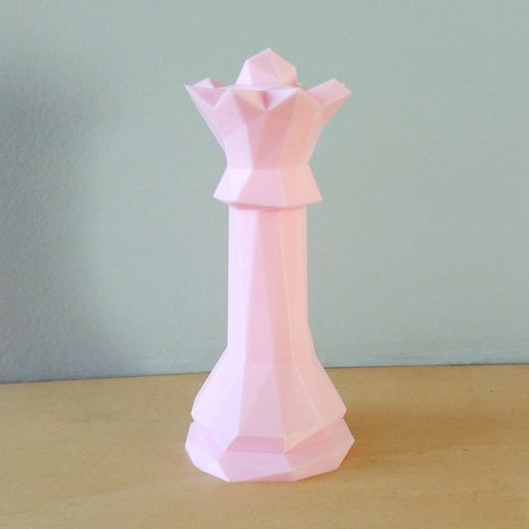 Rainha - Peça Decorativa De Xadrez , Estatueta 13.5 Cm De Altura - Toque 3D:Rosa Claro