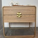 Ver imagem 4 de Mesa de Cabeceira 60cm Luna Orgânica 2 Gavetas Pé Metal - Artesano