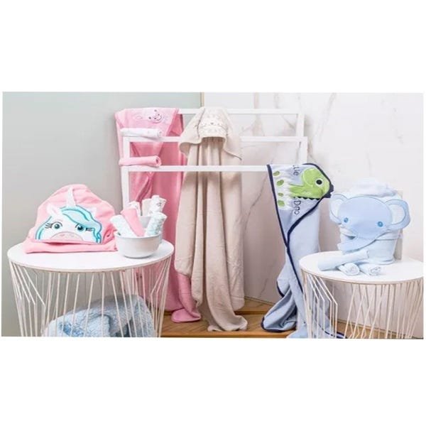 Kit Toalha Bordada Com Capuz E Toalha De Boca Camesa Girafinha Rosa - 2