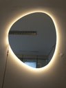 Ver imagem 2 de Espelho orgânico iluminado com led quente 64x54cm TOUCH