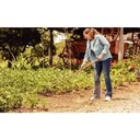 Ver imagem 3 de Ancinho Curvo Pesado com 14 Dentes Tramontina em Aço com Cabo de Madeira 145 Cm