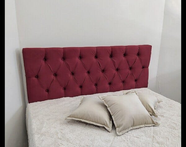 Cabeceira Estofada King Super Resistente Na Cor Bordo 200x60cm Com Botões Na Mesma Cor do Tecido - 1
