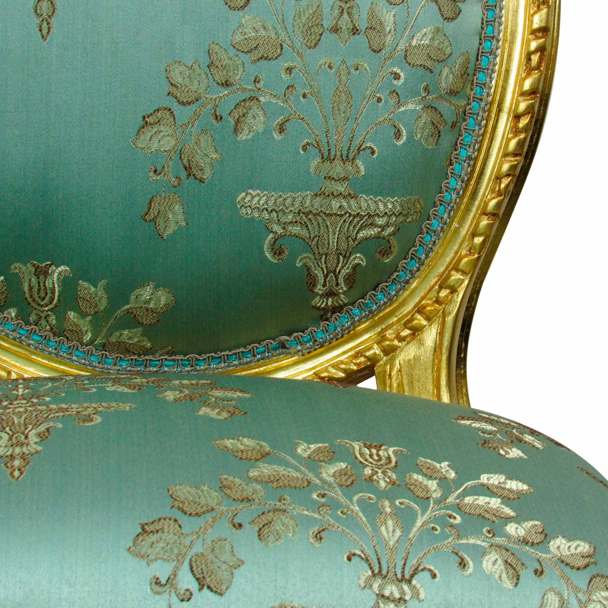 Cadeira Clássica Medalhão cor Azul Tifanny - Cadeira de Madeira com Detalhes em Acabamento - Estilo  - 8