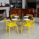 Amarelo