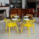 Amarelo