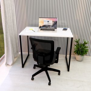 Mesa Home Office 100% Mdf 90x45 Cabe em Qualquer Lugar:branco C/ Pés Pretos