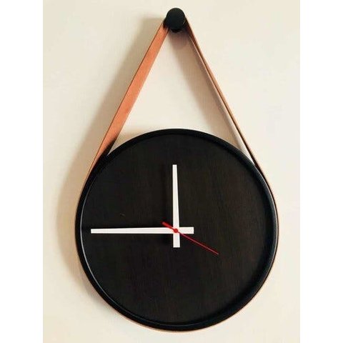 Relógio Adnet Aro Preto com Alça Caramelo 40 Diâmetro Liso Preto com Ponteiro Branco