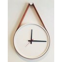 Ver imagem 1 de Relógio Adnet Aro Branco Alça Caramelo 40 Diâmetro Liso Branco com Ponteiro Preto