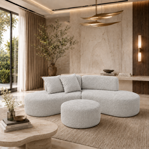 Sofá Curvo Virgínia 2,5m em Bouclé Moscow Design Orgânico com Puff e Almofadas