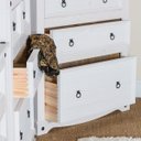 Ver imagem 6 de Cômoda de Madeira Maciça com 4 Gavetas Branco Lavado