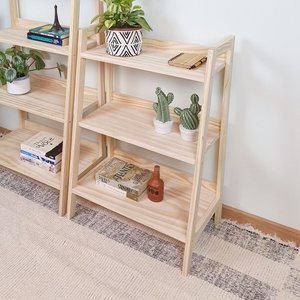Estante Tipo Escada Pipa 3 Prat 88A X 60L X 38P em Madeira de Pinus Cubomob MEL