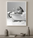 Ver imagem 1 de Quadro Banheiro Fotografia Onça na Banheira 45x34cm - com Vidro:moldura Branca