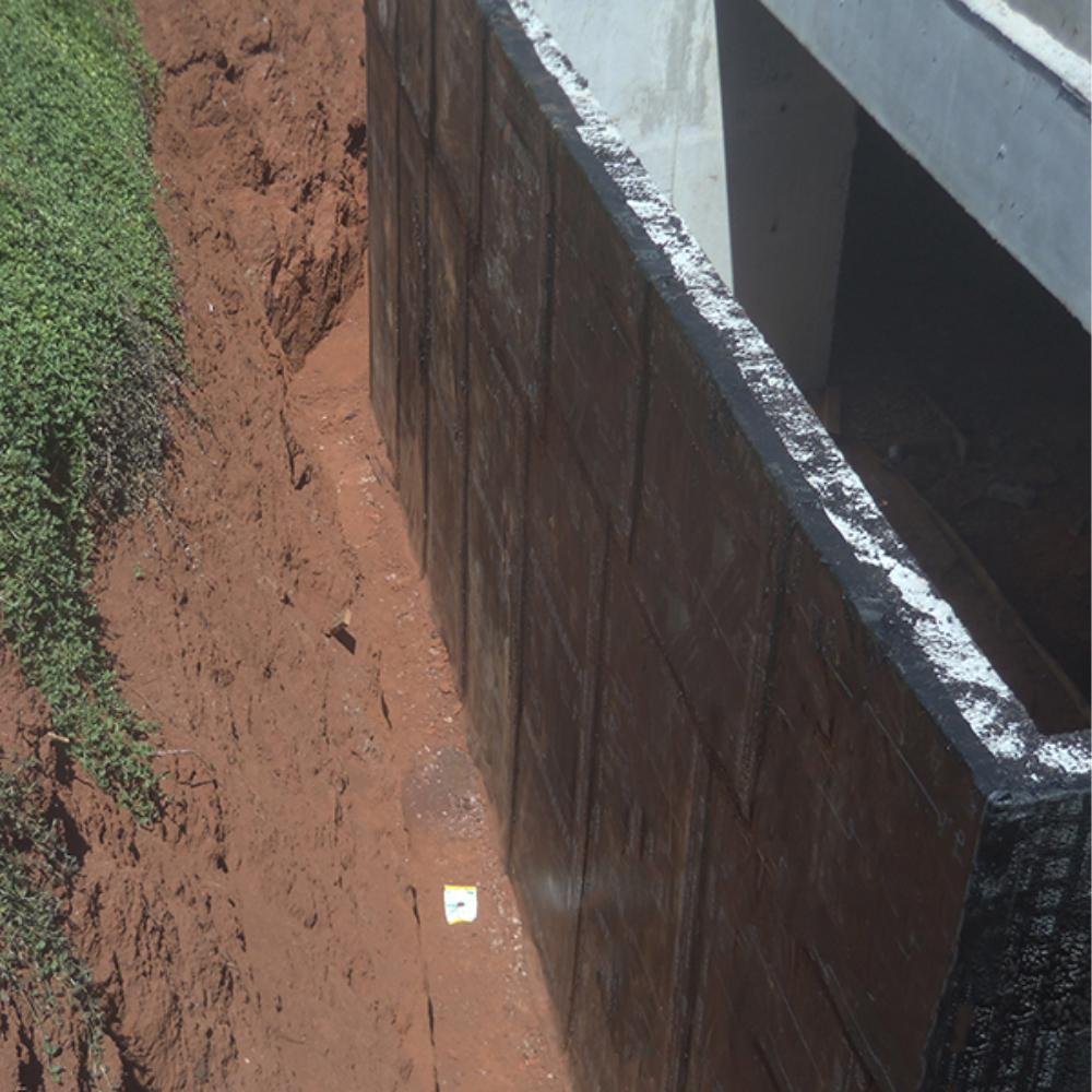 Lona Impermeabilizante 01x2,06m Blackout para Muro de Arrimo Construção Civil Leve Impermeável - 3