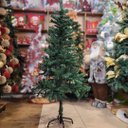 Ver imagem 2 de Árvore de Natal Pinheiro Verde Prime Tradicional 300 Galhos 1,50m Pés de Ferro - Bela Flor