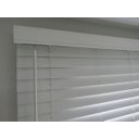 Ver imagem 4 de Persiana Horizontal Faux Wood em PVC 50mm 160larg x 140alt Branca