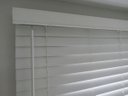Ver imagem 4 de Persiana Horizontal Faux Wood em PVC 50mm 160larg x 140alt Branca