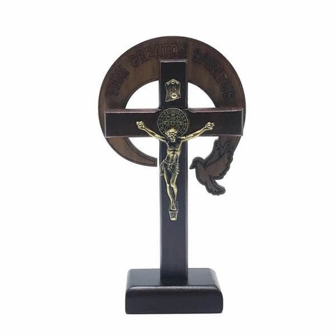 Crucifixo de Mesa RCC Madeira São Bento Dourado 15 cm