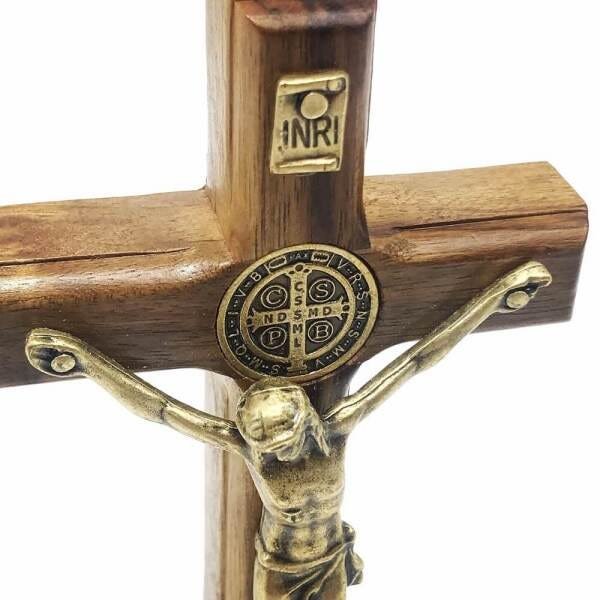 Crucifixo de Parede e Mesa Cristo Metal São Bento Dourado 12 cm - 3