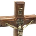 Ver imagem 3 de Crucifixo Parede e Mesa Cristo Metal São Bento Dourado 17 cm