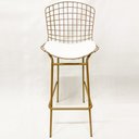 Ver imagem 2 de Kit 2 Banquetas BERTÓIA dourado fosco assento branco tubular altura 70cm - Poltronas do Sul