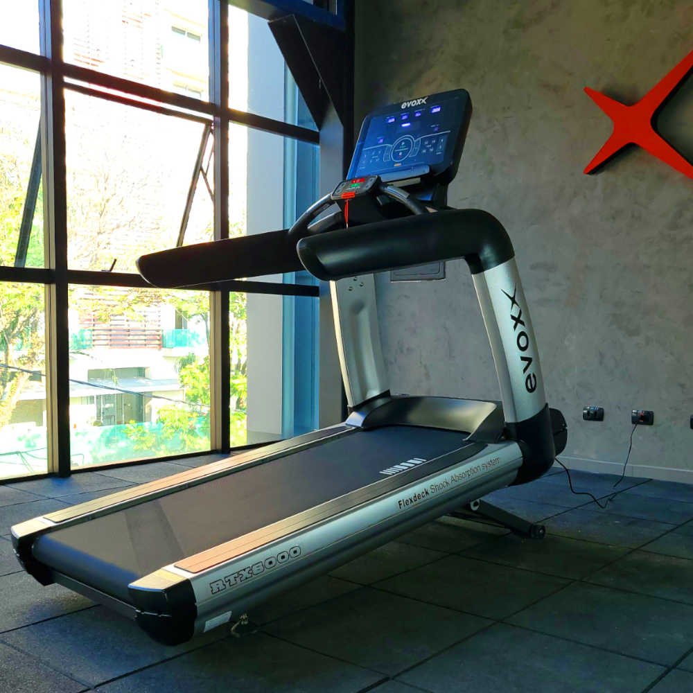 Esteira Profissional 24km Inclinação Eletronica Evox Rtx6000 - 7