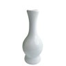 Vaso branco alto decorativo de cerâmica com trabalhado - 1
