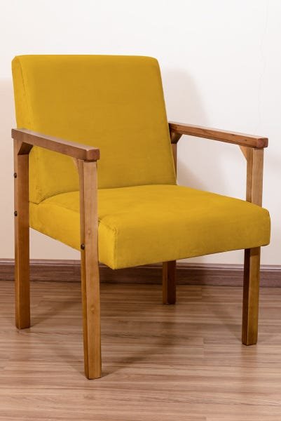 Poltrona Decorativa Luna Braço de Madeira:amarelo
