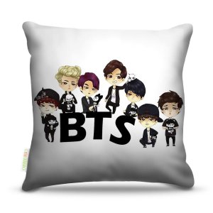 Almofada 45 x 45cm Nerderia e Lojaria POP BTS COREANOS MINIMALISTA colorido