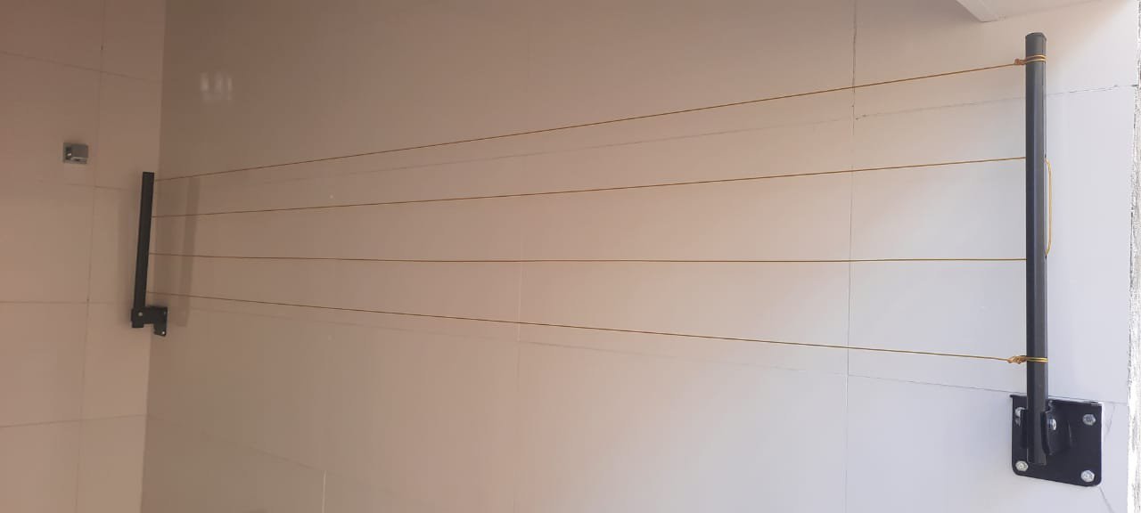 Varal de parede retrátil em aço Preto + kit instalação - 2