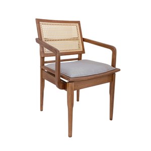 Cadeira de Madeira com Assento Sobreposto Estofado. Encosto em Tela Sextavada com Braço