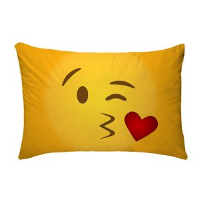 Fronha Para Travesseiros Nerderia e Lojaria emoticon whatsapp beijo colorido