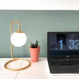 Luminária de Mesa Abajur Jabuti para Salas e Quartos Dourada com Globo de Vidro Branco G9 - 5