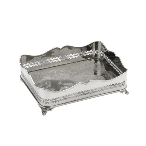 Bandeja Decorativa Retangular em Metal na Cor Prata 33x10cm