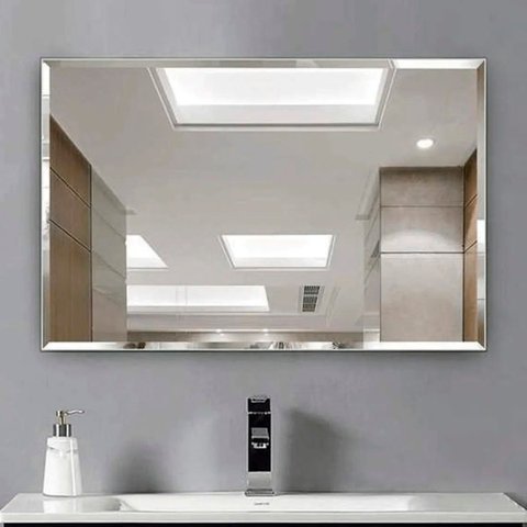 Espelho Lapidado com Bisotê 80x60cm com Pendurador