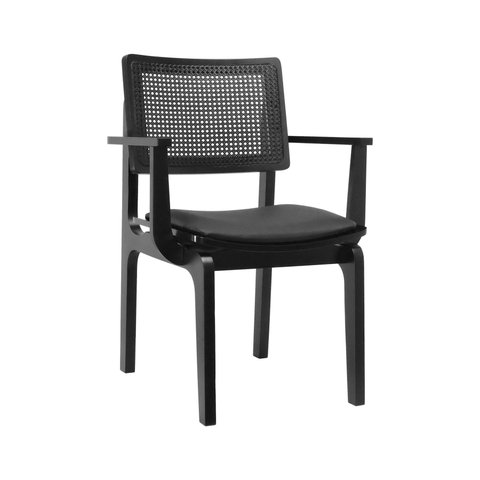 Cadeira Gus com Braço Madeira Maciça Encosto Telinha - Preto - Assento Estofado Corano Preto