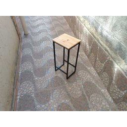 BANQUETA FERRO INDUSTRIAL QUADRADA - 3