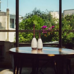Decoração de Sala Dupla Vaso Tulipa de Cerâmica Marrom e Palha Ganash - 9