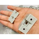 Ver imagem 2 de Suporte Plástico para Móveis 04 Furos Cinza 100 Peças (254)