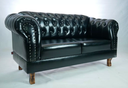 Ver imagem 2 de Namoradeira Chesterfield Duque Corano Preto Sala Barbearia