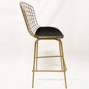 Ver imagem 4 de Kit 2 Banquetas BERTÓIA dourado fosco assento preto tubular altura 70cm - Poltronas do Sul