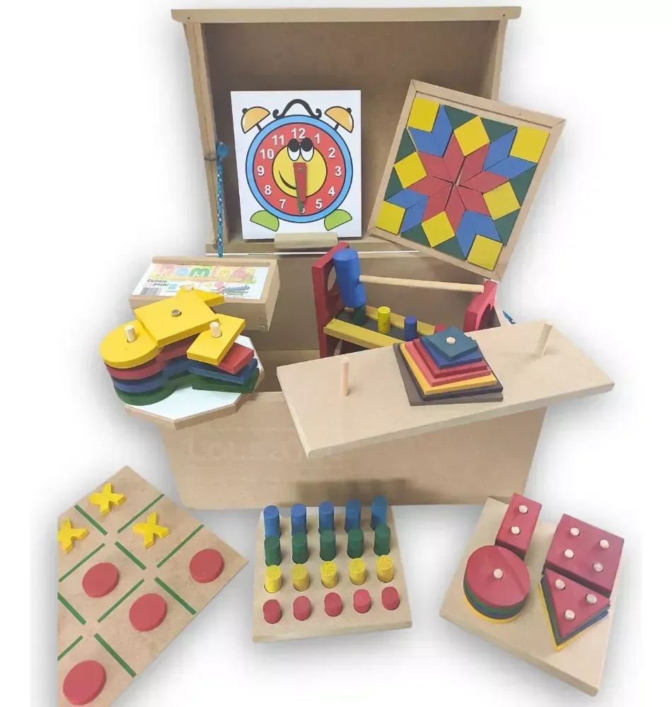 Ver imagem 4 de Baú Pedagógico em Madeira com 10 Jogos Infantis 50x32cm