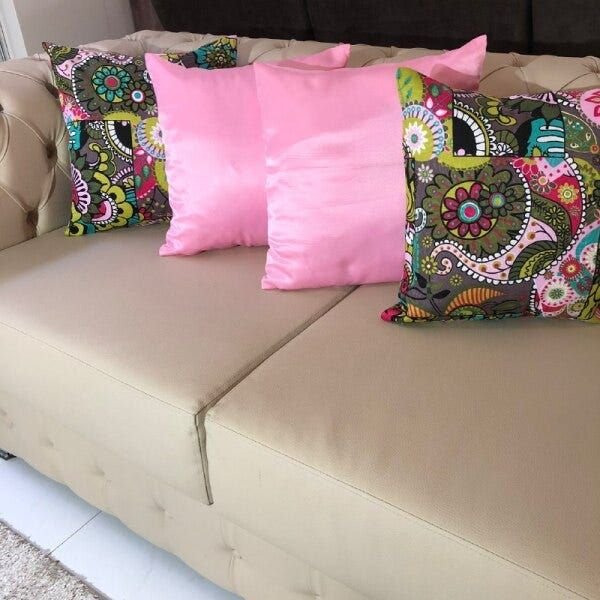 Kit 4 Capas de Almofadas Romero Britto Iii e Rosa Liso 45cmx45cm - 4